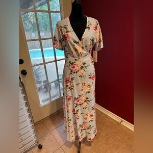 Magnolia Skye Floral Wrap Dress Size M NWT Blue Pink Rose Print Slit Sleeve Boho